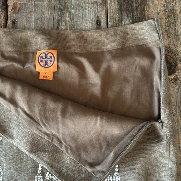 Tory Burch Tan Silver Sequin Pencil Skirt Size 10 - Picture 4 of 13